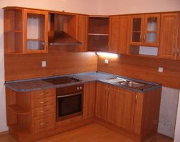 Kuchyň - olše - cena od 10.000,- Kč za běžný metr vč. DPH